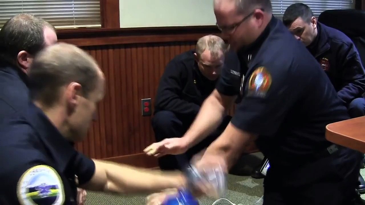 Bend Fire paramedics simulate high-performance CPR