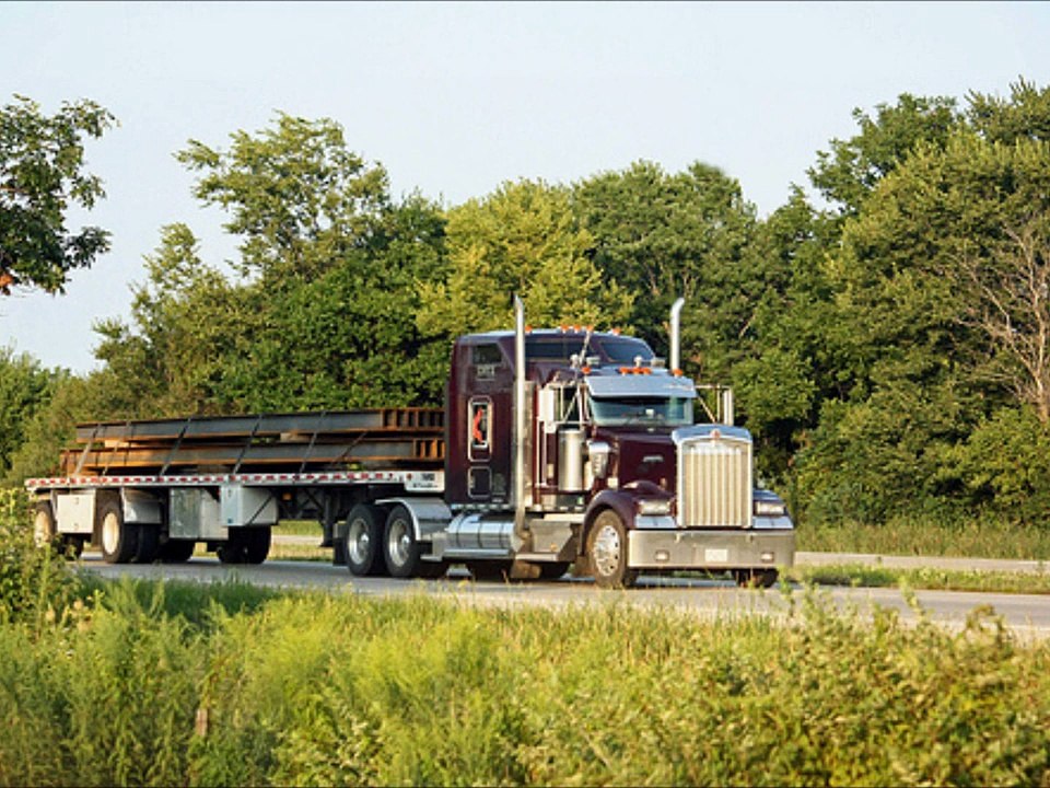 Trace Adkins - Hauling One Thing