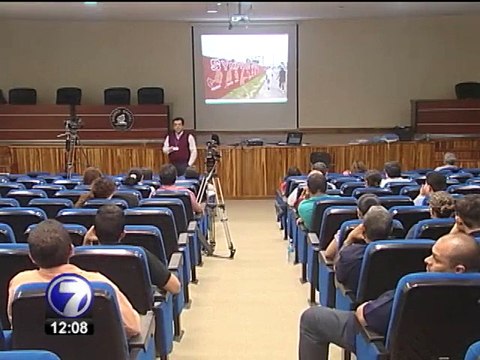 Hospital de Alajuela recibió capacitación para manejar eventuales casos de ébola