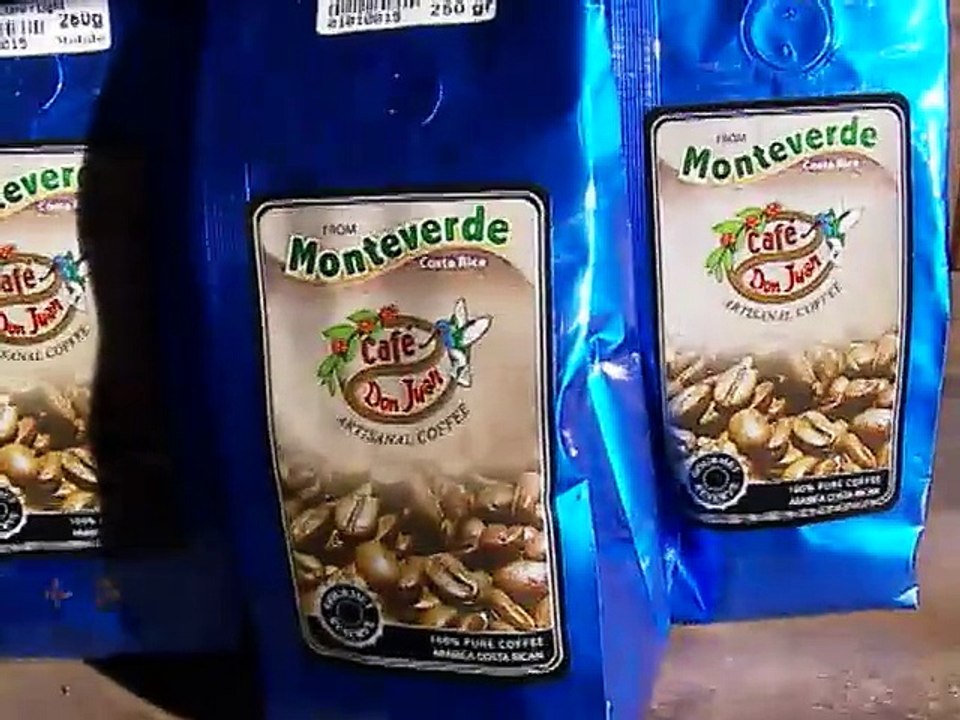 Tío de 77 años es imagen de un exitoso café en Monteverde