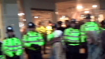 02 Brighton Uk Uncut Superglue Unpaid Tax Protest Topshop