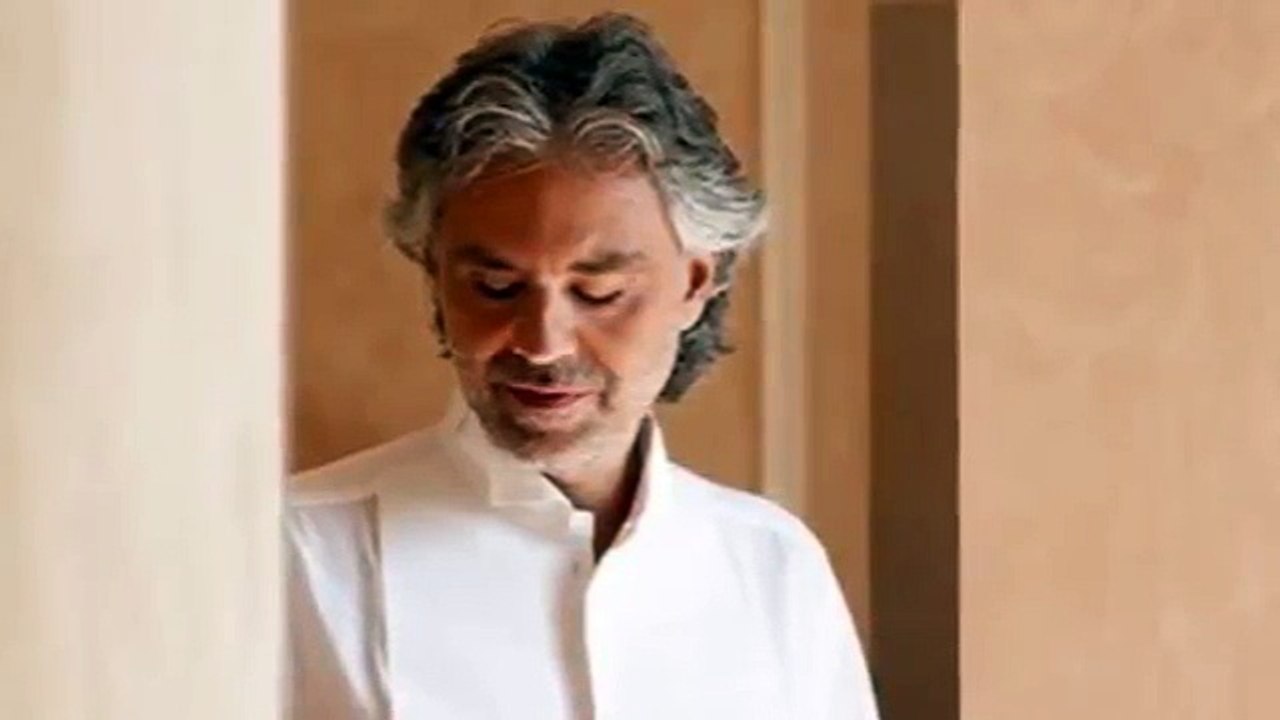 Blanca Navidad - Andrea Bocelli (Spanish Version)