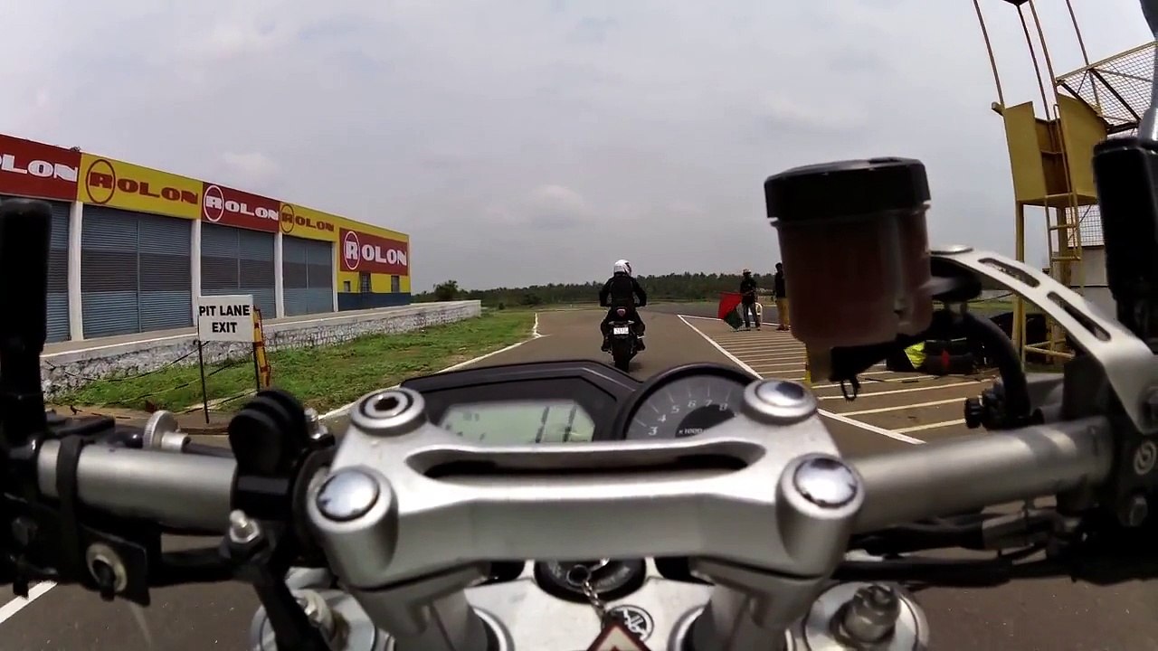 Yamaha FZ1 - Track day @ Kari Motor Speedway, Coimbatore, INDIA