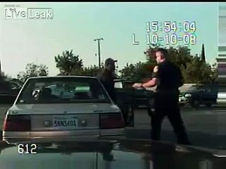 Nunca tente fujir de um Policial Boxeador