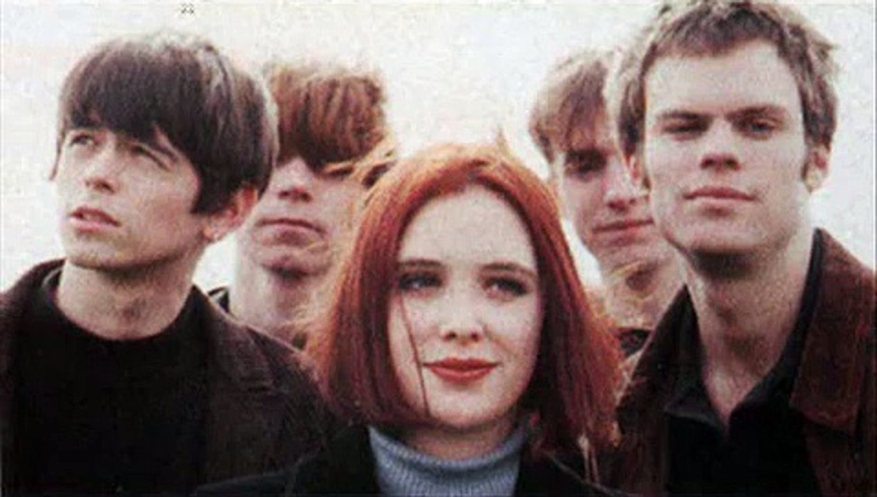 Slowdive "Hide your Eyes"