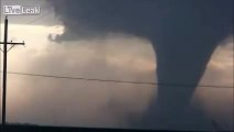 Devastating tornado strikes Oklahoma 31/05/2013