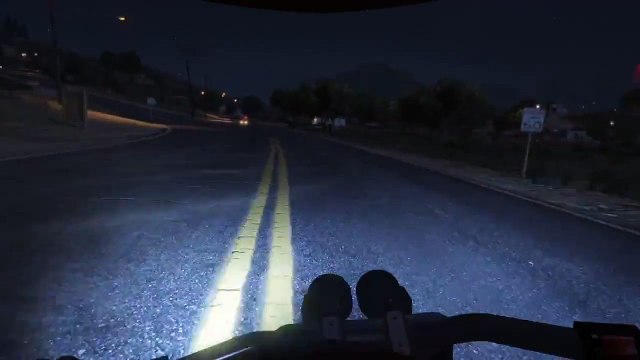 GTA V - AVISO e curtindo um som de moto 9!