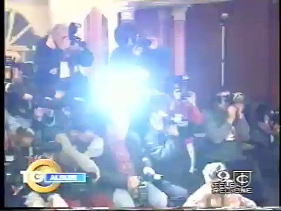 BRAD PITT @ ROMA NEL 1997 PER 7 ANNI IN TIBET - 02/12/1997