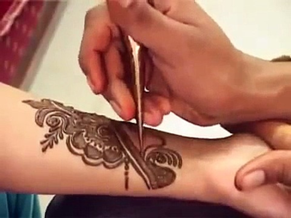 Learn Best Mehndi Design at Home - Mehndi Tutorial