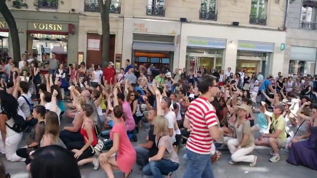 flash mob LYON rue de la république juin 2011 on y etait!!!