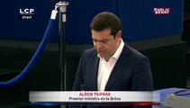 Le premier ministre grec Alexis Tsipras s'exprime devant le Parlement européen