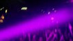 Le DJ Mashd N Kutcher trolle le public lors d'un concert