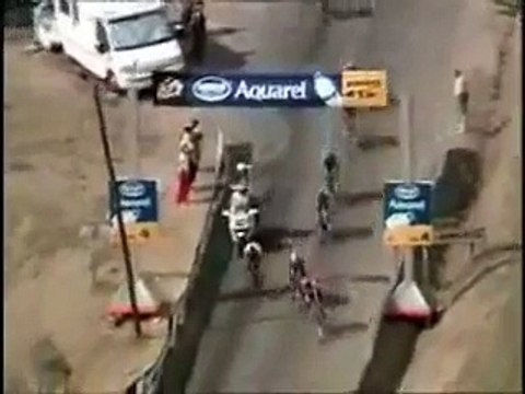 Pires accidents : Chute de Joseba Beloki 2003