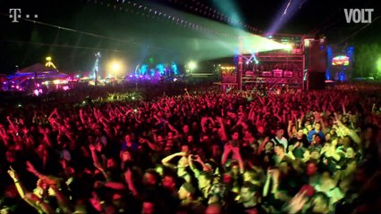 Slash ft. Myles & The Conspirators - Bent To Fly  (Live At Volt Festival 2015 HD)