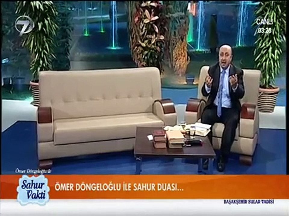 ÖMER DÖNGELOĞLU'NDAN AĞLATAN DOĞU TÜRKİSTAN DUASI