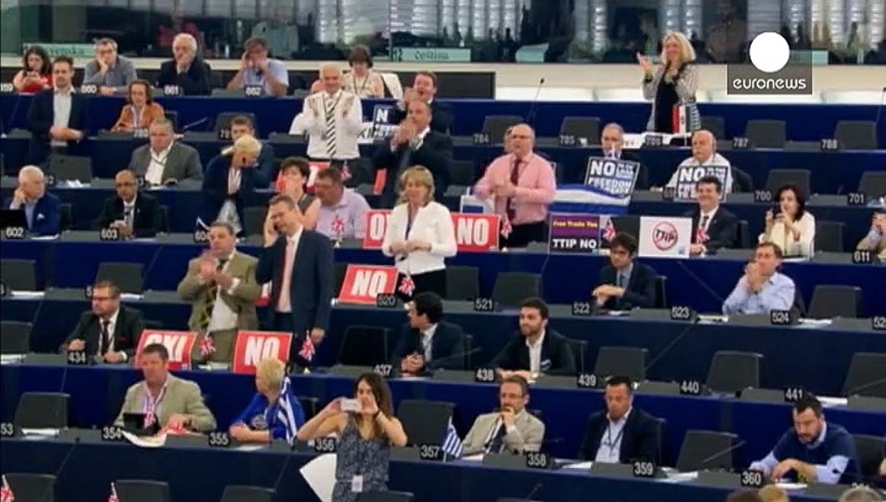 Jubel und Gegenwind für Tsipras im EU-Parlament