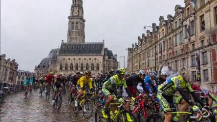 Arras: le départ du Tour de France et le passage place des Héros