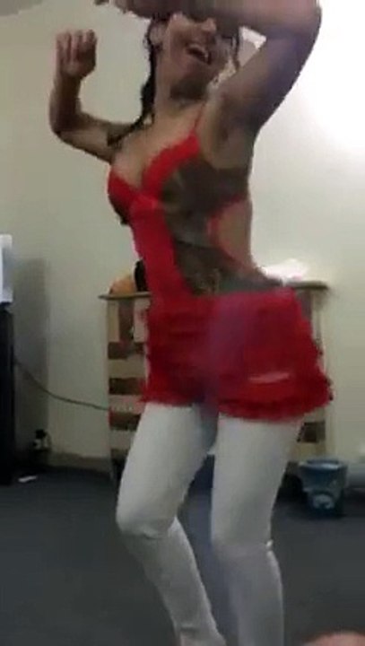 Girl Dance in HD