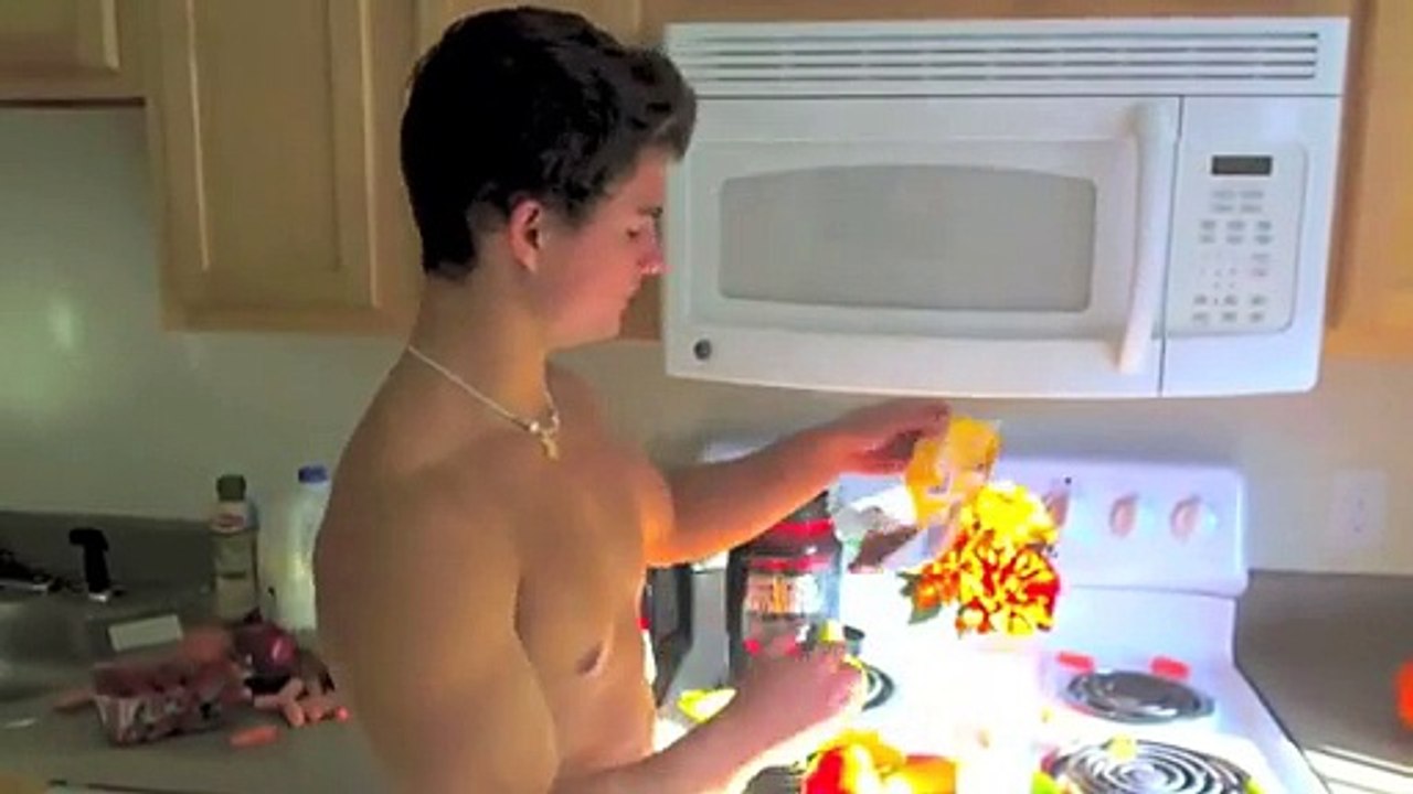 Make A Protein Shake Using The BEST Protein Shakes