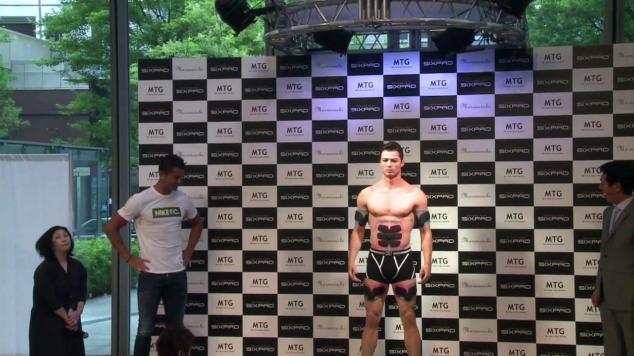 Cristiano ronaldo trifft doppelgänger aus silikon