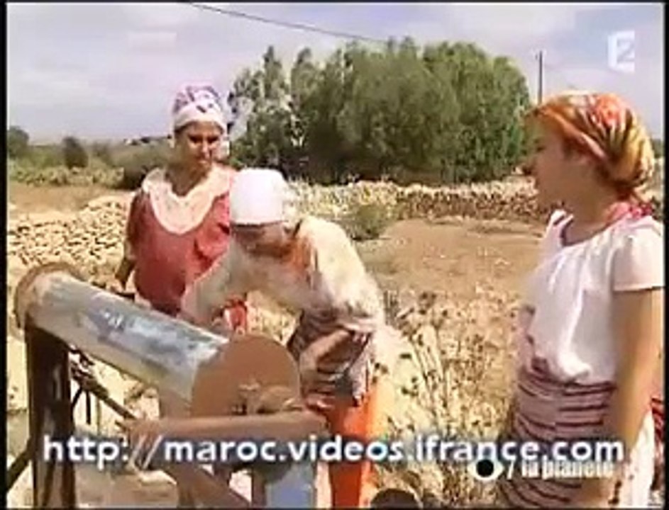 Maroc 2011 : Dieu la Patrie et ....la misère reportage France 2