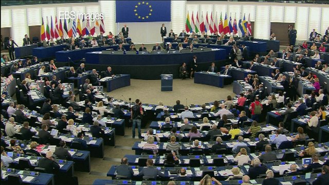 Greece seeks new bailout as deadline looms