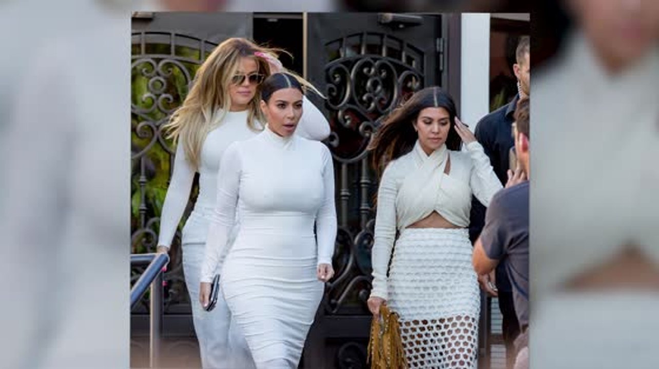 Kourtney kardashian lässt sich von den beziehungsproblemen mit scott disick nicht runterziehen