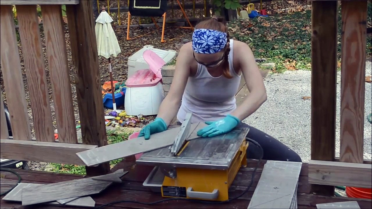 Tiling a Herringbone Pattern with Wood-look Floor Tiles