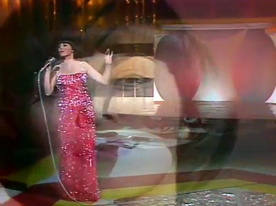 Mireille Mathieu - Je Veux T'Aimer Comme Une Fe...