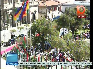 Bolivianos esperan en La Paz la llegada del Papa Francisco