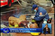 Bomberos combatieron incendio en la Bahía de Guayaquil