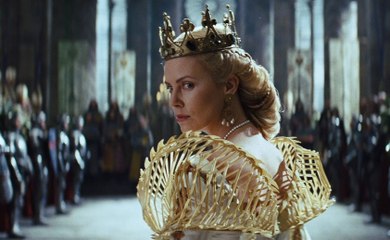 Bande-annonce : Blanche neige et le chasseur  VOST 2