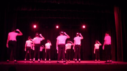 HOLLYWOOD TONIGHT par les 10/11ans gala 2015 samedi  MJC de MARIGNY LE CHATEL