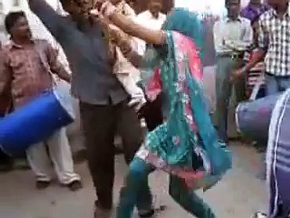 लवंडा नाच ! Bihar Shadi ! कथा मटकोर ! Very Funny Dance ! आनंद मोहन