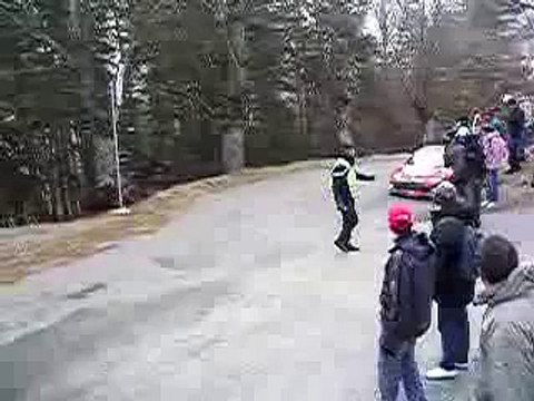 sebastien-loeb-vs-le-gendarme