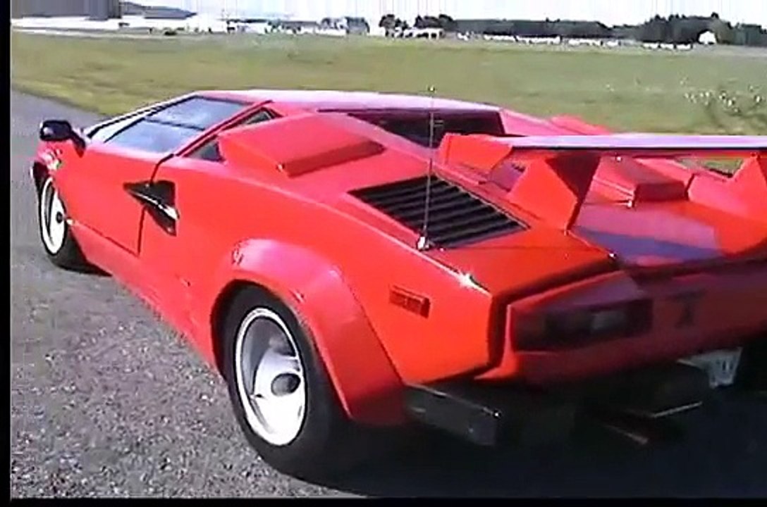 Kids Driving Lamborghini
