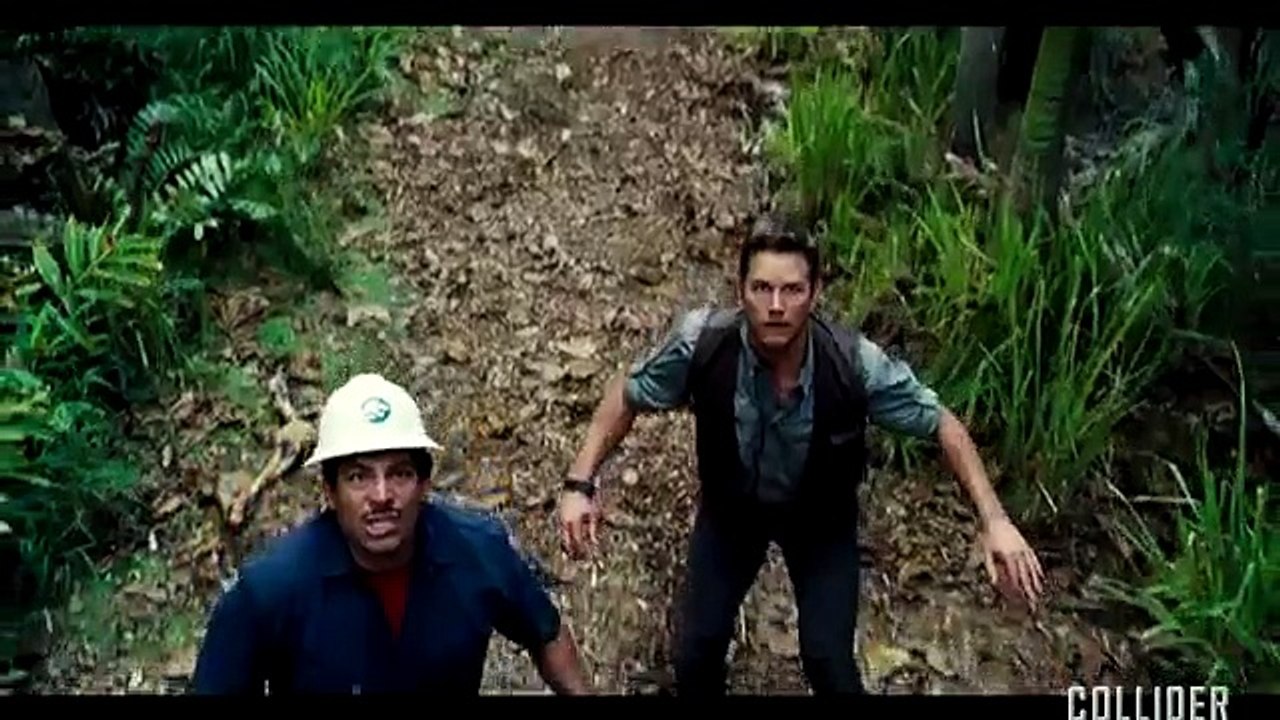 Watch-5-Clips-from-JURASSIC-WORLD