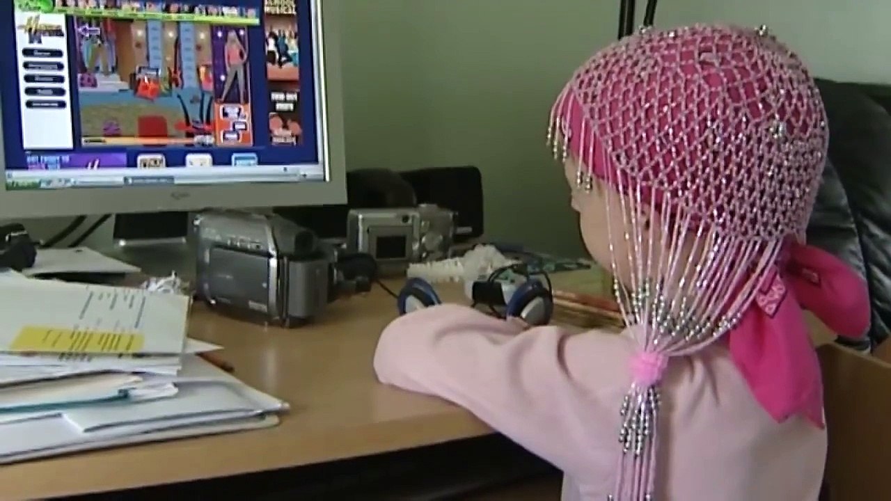 Britain's oldest teenager dies: Tributes to Progeria campaigner Hayley Okines