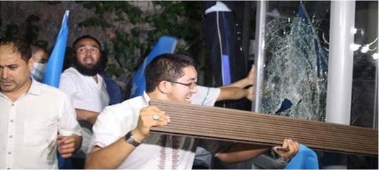 Tayland konsolosluğuna saldırı kamerada