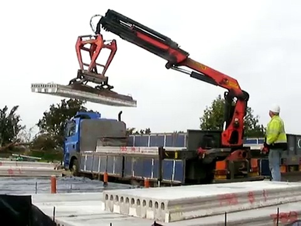 Insulated concrete forms - laying precast slabs