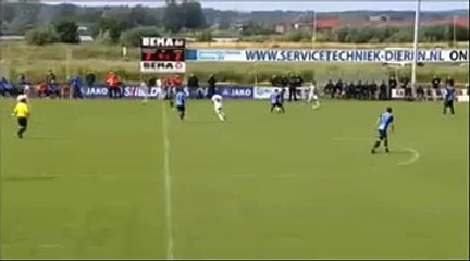 Miguel Vitor'dan kendi kalesine komik gol!