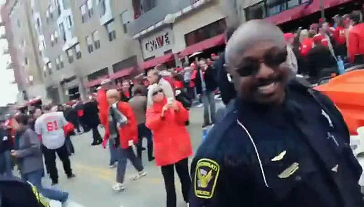 Cop Pranks (GONE WRONG) - Police Pranks Compilation 2015