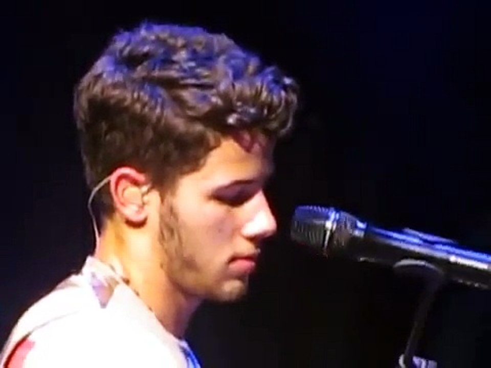 Nick Jonas - Dear God / A little bit longer - Jonas Brothers Tampa 8/3/13 HQ