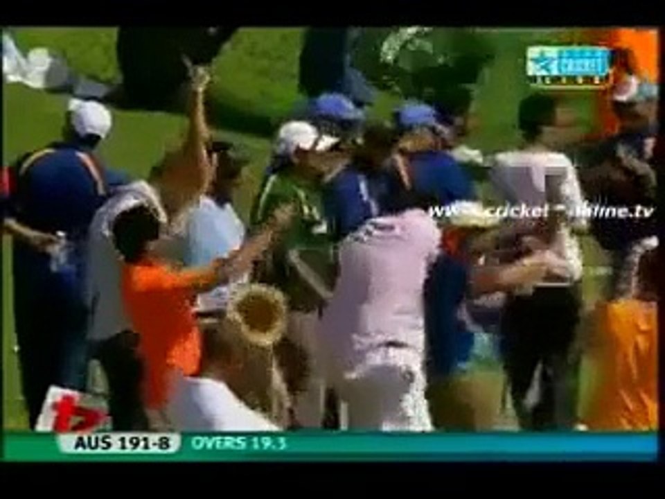 5 WICKETS MAIDEN OVER- Pakistan vs Australia