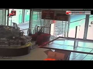 TG 08.07.15 Bari: rapinatore social, reclutava soci su Facebook