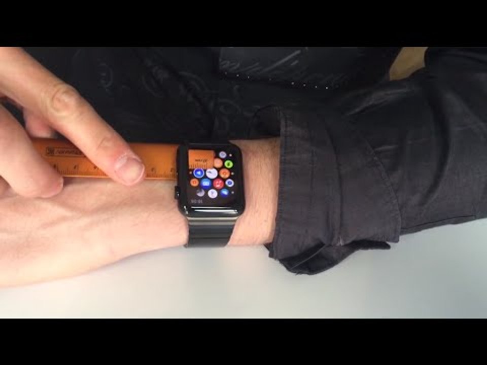 iPad Magician Simon Pierro performs Magic Tricks with Apple Watch