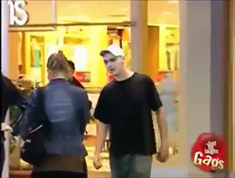 Funny Prank Performance in Public Shopping Mall