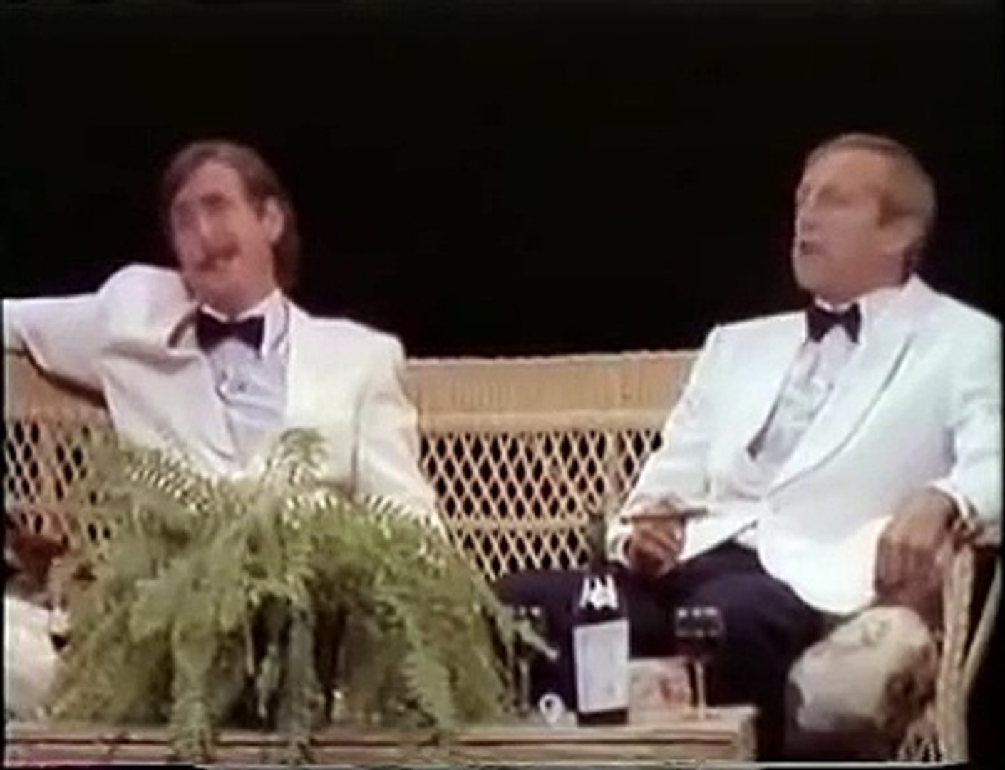 Monty Python - Four Yorkshiremen (Thirty years ago) - video Dailymotion