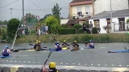 Descargar video: Kayak polo Championnat de France N4 St Laurent du Maroni - Bouchemaine I Manche 1