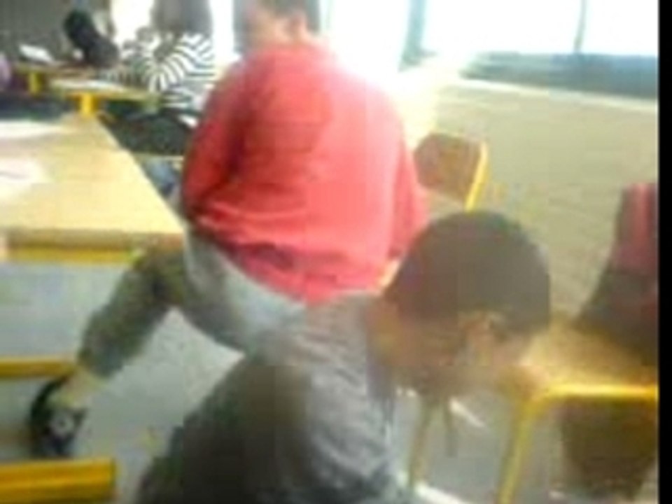 DANCE IN CLASS ROOM
